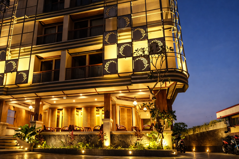 HOTEL  5 LANTAI DI JANTUNG SEMINYAK - PRIME INVESTMENT!