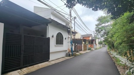 Baru Selesai Renovasi, Dekat Dengan Stasiun LRT, 5 menit Exit Tol JORR, Nego