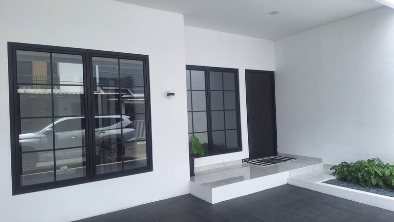 Rumah minimalis  brand new siap huni di Graha Bintaro 
