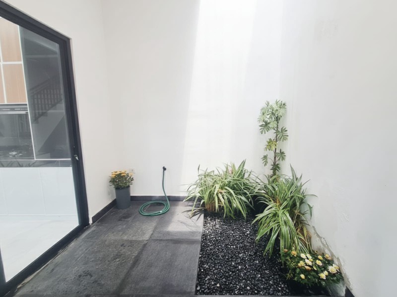 Rumah minimalis  brand new siap huni di Graha Bintaro 