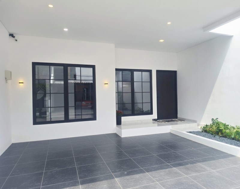 Rumah minimalis  brand new siap huni di Graha Bintaro 