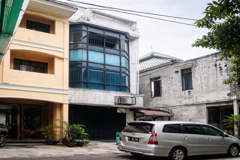 RUKO 4 LANTAI SIAP PAKAI - USAHA & INVESTASI - PULO GADUNG, JAKARTA TIMUR