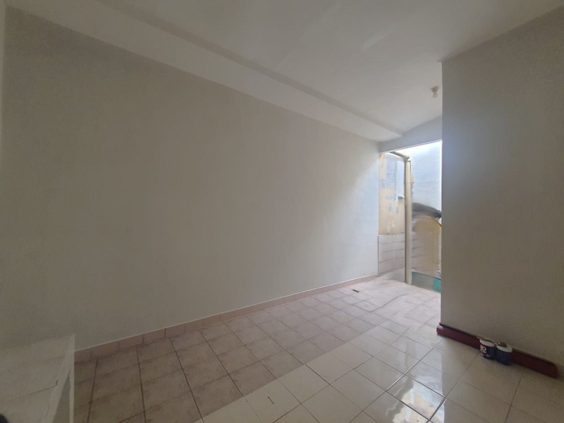 RUMAH MINIMALIS 1 LANTAI SIAP HUNI DALAM CLUSTER KOTA WISATA CIBUBUR