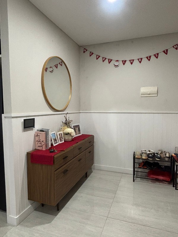 disewa apartemen furnished tinggal bawa koper LLOYD Tower S Alam Sutera type 3 BR