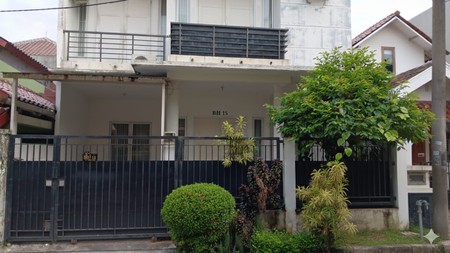 Rumah 2 Lantai Lokasi Strategis  siap huni di Bintaro Sektor 3