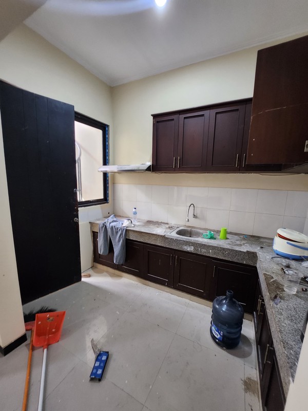 3 Milyar-an Dijual Rumah Royal Residence Cluster Kensington - Lokasi Terdepan Dekat Showroom Mobil Honda., Mitra 10