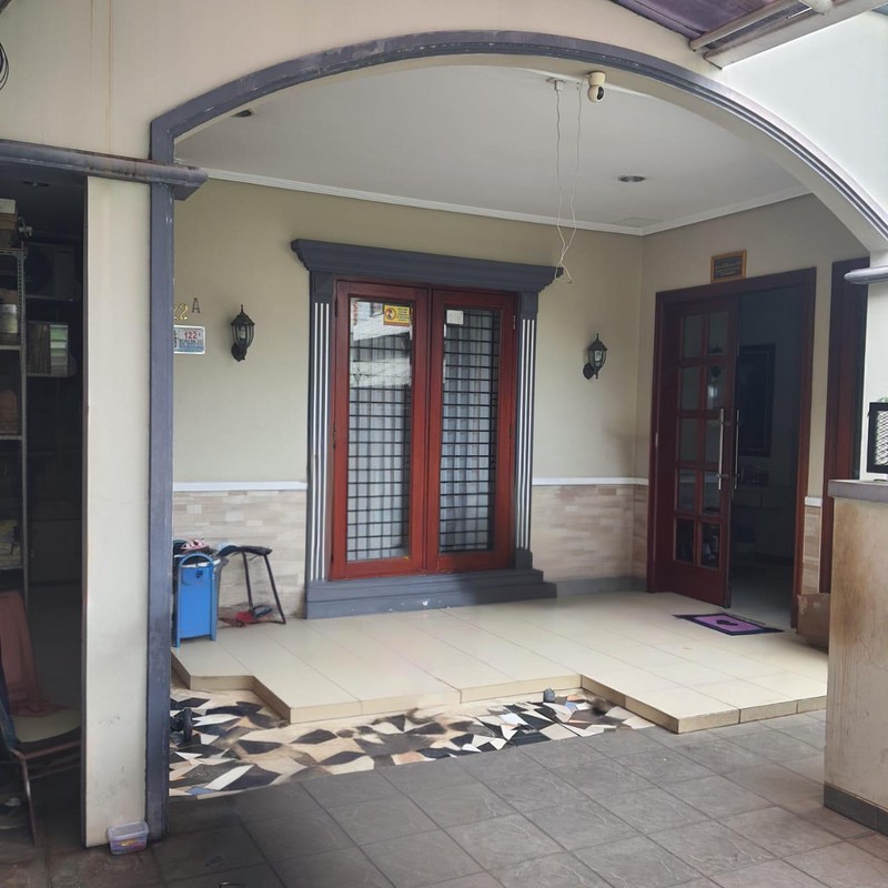 Rumah Apik 2 Lantai  Dekat Margonda, Depok