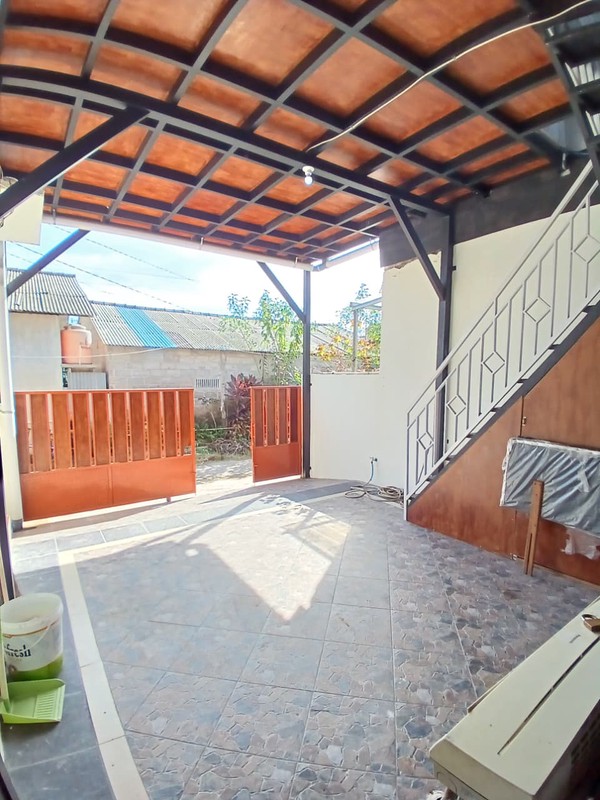 Strategis & Nyaman, Rumah Tinggal + Kantor 2 Lantai Siap Huni & Semi Furnished, Sinduharjo, Ngaglik, Sleman