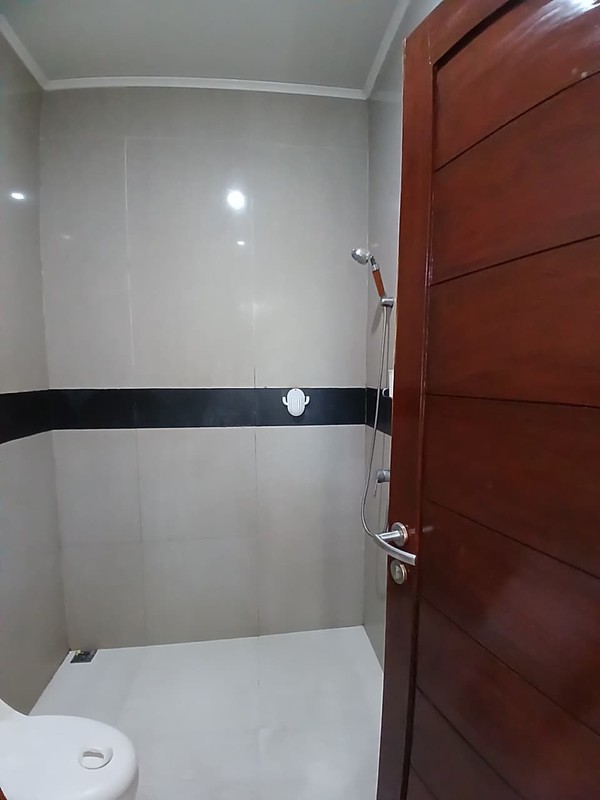 Strategis & Nyaman, Rumah Tinggal + Kantor 2 Lantai Siap Huni & Semi Furnished, Sinduharjo, Ngaglik, Sleman