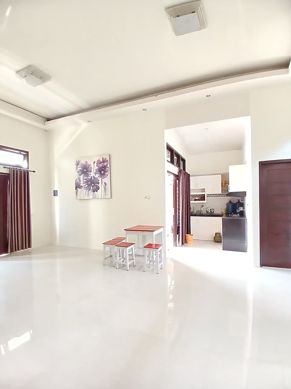 Strategis & Nyaman, Rumah Tinggal + Kantor 2 Lantai Siap Huni & Semi Furnished, Sinduharjo, Ngaglik, Sleman