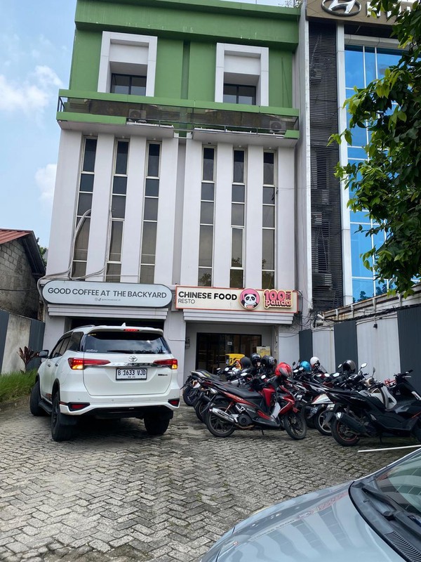 Dijual tempat usaha Ruko dan restoran di Lebak Bulus