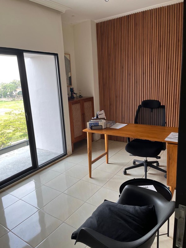 Dijual tempat usaha Ruko dan restoran di Lebak Bulus