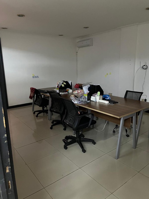 Dijual tempat usaha Ruko dan restoran di Lebak Bulus