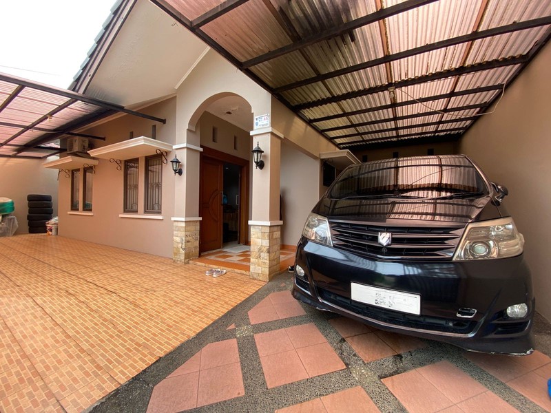 Djuanda Pondok Melati rumah luas 370 hadap jalan raya dan komplek