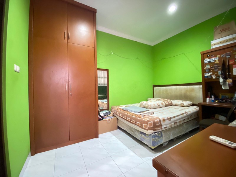 Djuanda Pondok Melati rumah luas 370 hadap jalan raya dan komplek