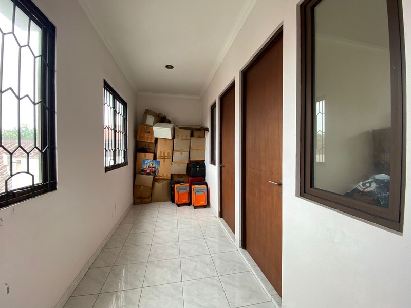 Djuanda Pondok Melati rumah luas 370 hadap jalan raya dan komplek