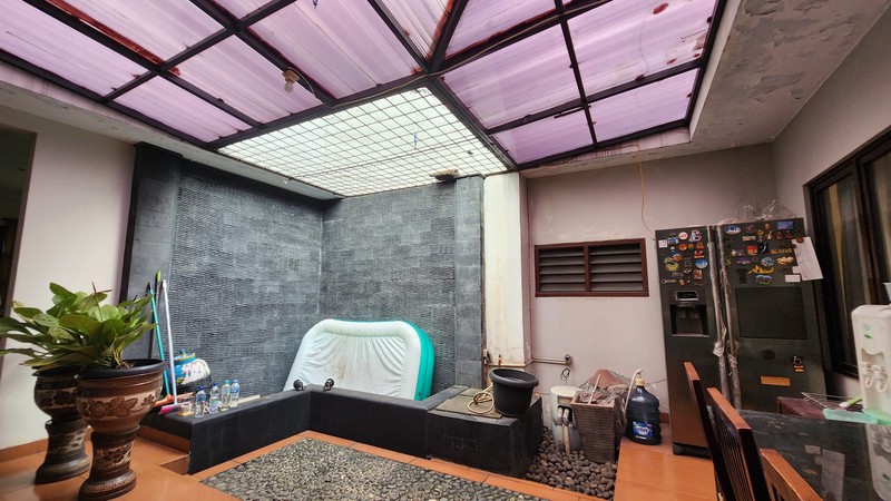 Djuanda Pondok Melati rumah luas 370 hadap jalan raya dan komplek