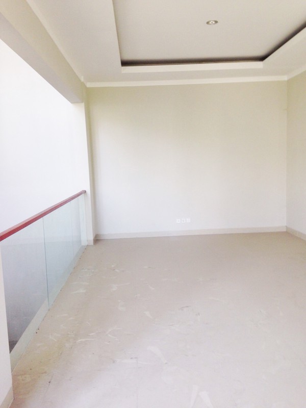 Rumah Bagus Siap Huni dan Asri di Kebayoran Village, Bintaro Jaya Sektor 7 