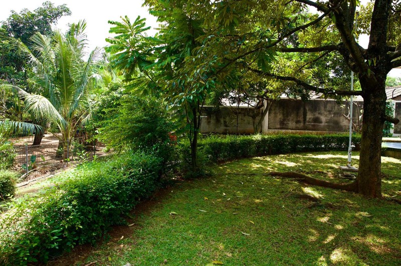 Margonda pesona khayangan luas 3719 rumah hitung tanah cocok untuk cluster