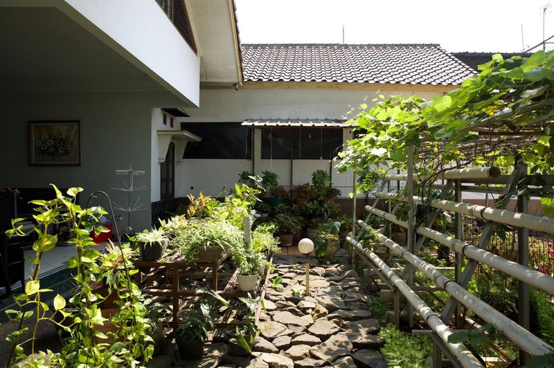 Margonda pesona khayangan luas 3719 rumah hitung tanah cocok untuk cluster