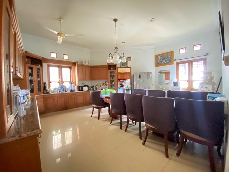 Margonda pesona khayangan luas 3719 rumah hitung tanah cocok untuk cluster