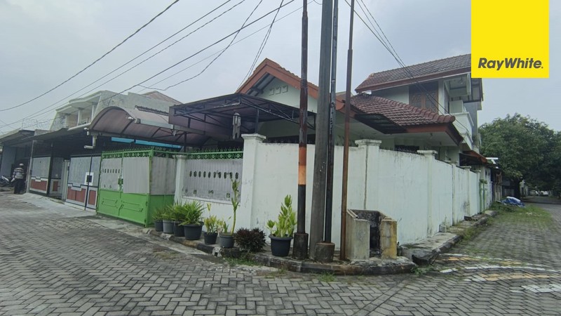 Dijual Rumah 2 lantai di Siwalankerto Permai Surabaya