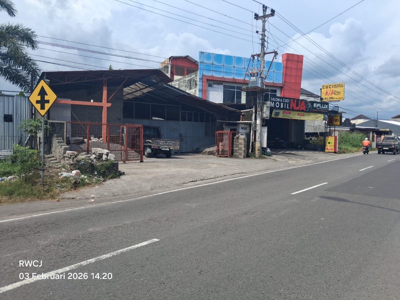 Lokasi Premium & Strategis, Disewakan Ruang Usaha 2 Lantai di Jalan Gito Gati, Sleman Cocok untuk Segala Bisnis