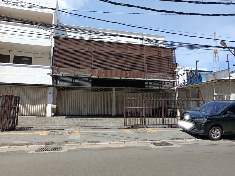 Ruko 2 Jejer Lokasi Strategis di Jalan Embong Sawo Pusat Kota Surabaya Cocok untuk usaha apapun !!!