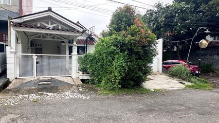 Rumah 1 Lantai, Bebas Banjir lokasi strategis dekat ST. Sudimara