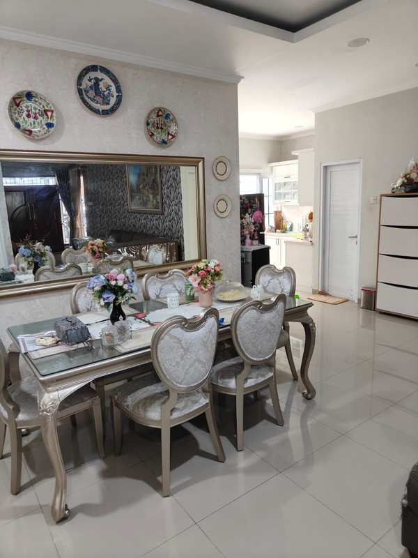 Rumah Full Renovasi di BSD Dekat Stasiun Kereta dan Akses Tol