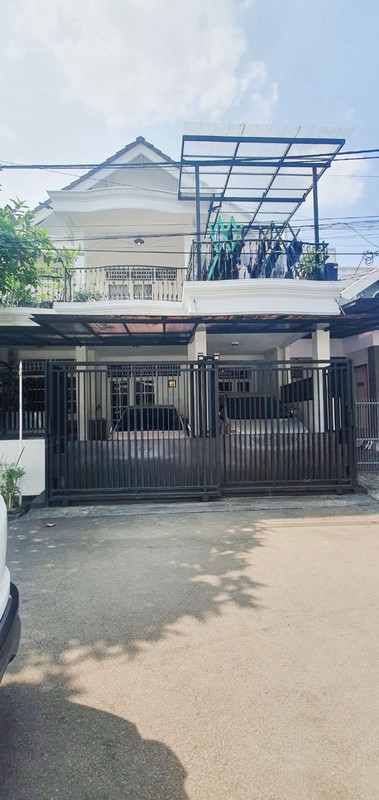 Rumah Murah 2 lantai hanya 2M an di Cluster Bintaro Jaya Sektor 9