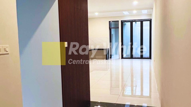 Rumah Baru 2 Unit 2 Lantai di Kembar Bandung