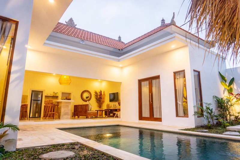 Leasehold - The Ultimate Ubud Estate: 2 Bedrooms Villa + Extra Development Land to Double Your Property Potential.