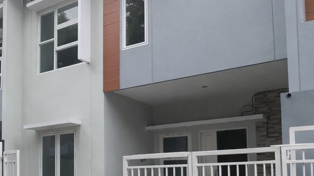 Rumah Baru Bagus di Lingkungan Strategis Bangka IIB (Mampang)