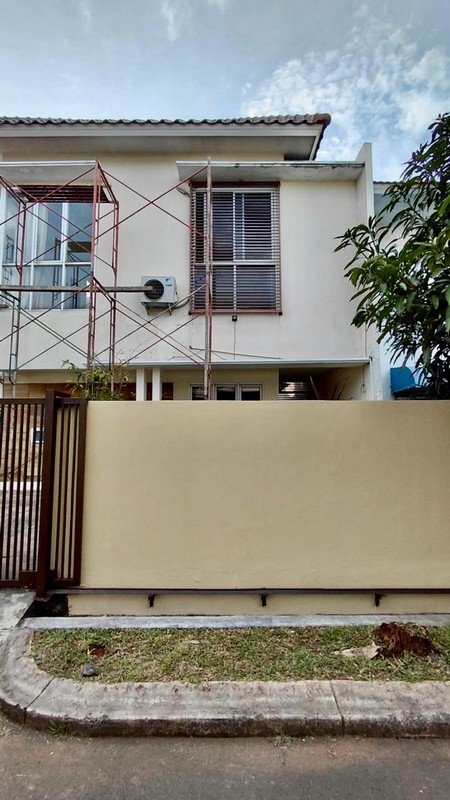 Rumah Bagus Di Graha Raya Bintaro, Plumeria Residence Tangerang Selatan