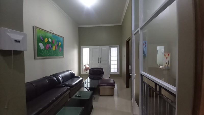 Rumah 2 Lantai Full Furnished Dalam Perum Lokasi Strategis Dekat Ringroad Selatan, Panggungharjo, Sewon, Bantul