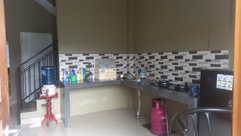 Rumah 2 Lantai Full Furnished Dalam Perum Lokasi Strategis Dekat Ringroad Selatan, Panggungharjo, Sewon, Bantul