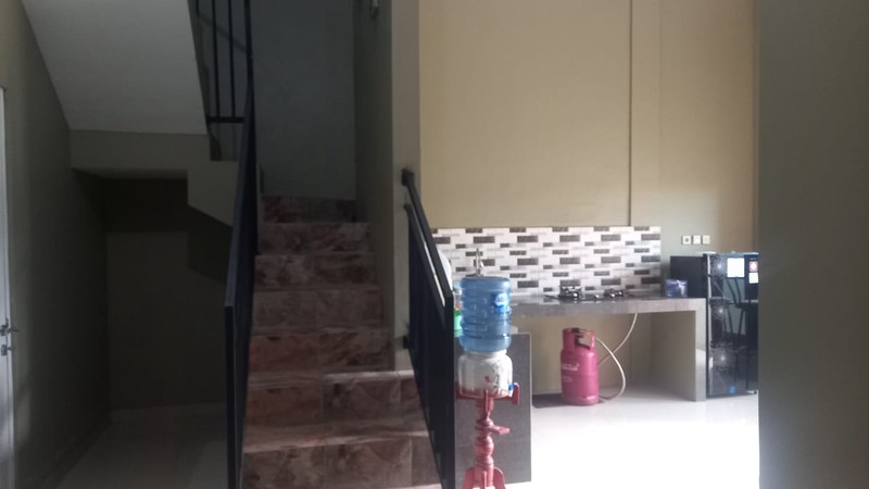 Rumah 2 Lantai Full Furnished Dalam Perum Lokasi Strategis Dekat Ringroad Selatan, Panggungharjo, Sewon, Bantul