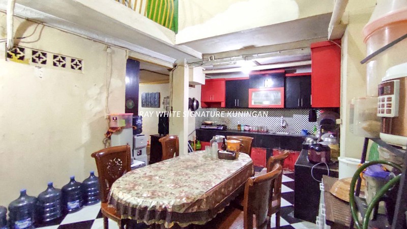 Dijual Rumah Kost 3 Lantai Menteng Dalam
