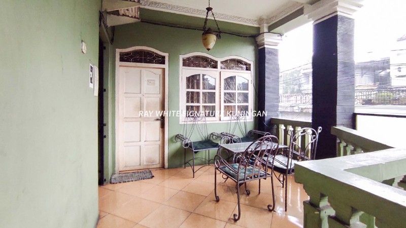 Dijual Rumah Kost 3 Lantai Menteng Dalam