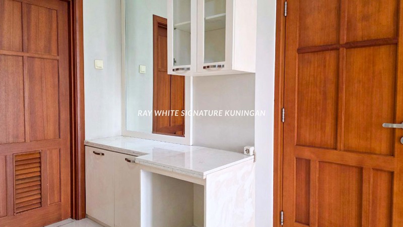 Dijual Unit 2BR di Apartemen 1 @Cik Ditiro Menteng