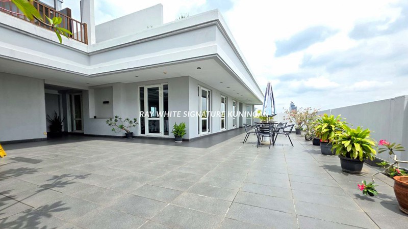 Dijual Unit 2BR di Apartemen 1 @Cik Ditiro Menteng