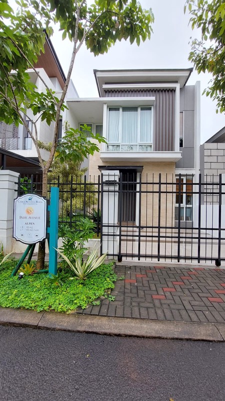 Rumah Mewah Siap Huni, Full Furnished, Kolam Renang, Di Jalan Utama Citra Sentul Raya, Bogor