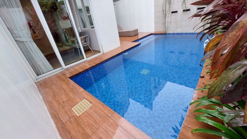 Rumah Mewah Siap Huni, Full Furnished, Kolam Renang, Di Jalan Utama Citra Sentul Raya, Bogor