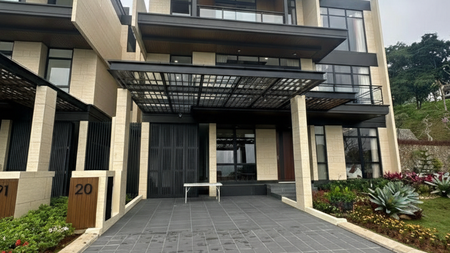 Maple Golf Summarecon Bogor