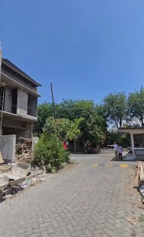 MURAH Dijual Rumah Baru di Panjang Jiwo Permai STRATEGOS dekat Raya Panjang Jiwo , Tenggilis Mejoyo , UBAYA