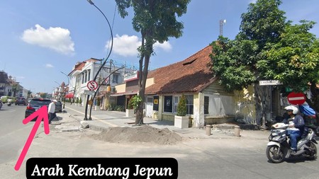 RUMAH KOMERSIAL AREA DI JALAN RAJAWALI SURABAYA