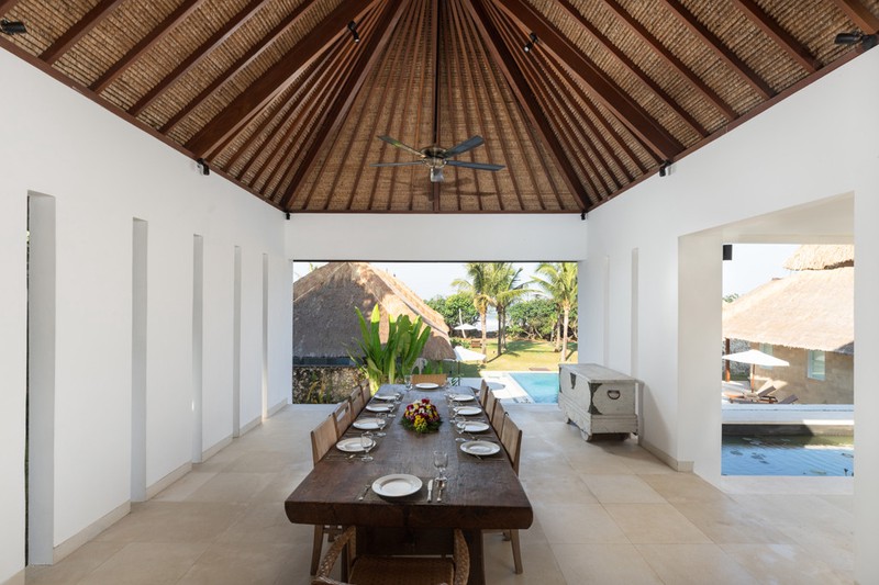 Freehold - A Rare Absolute Beachfront Luxury Estate on Bali's West Coast, Tabanan, Bali