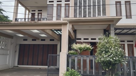 RUMAH MEWAH DAN STRATEGIS DI GRAND SERPONG, SERUA, TANGERANG SELATAN