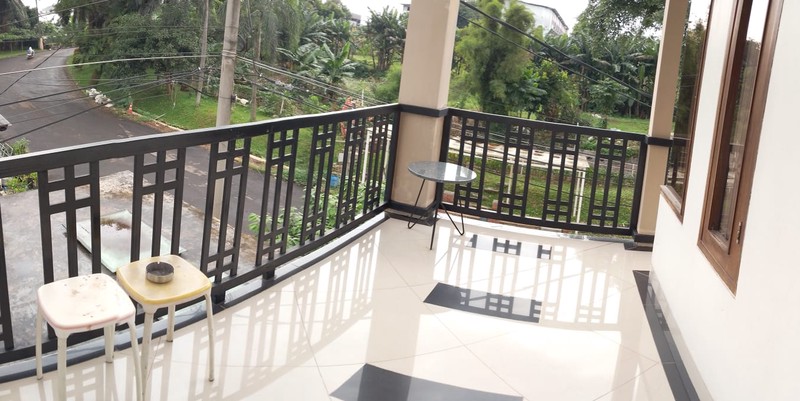 RUMAH MEWAH DAN STRATEGIS DI GRAND SERPONG, SERUA, TANGERANG SELATAN